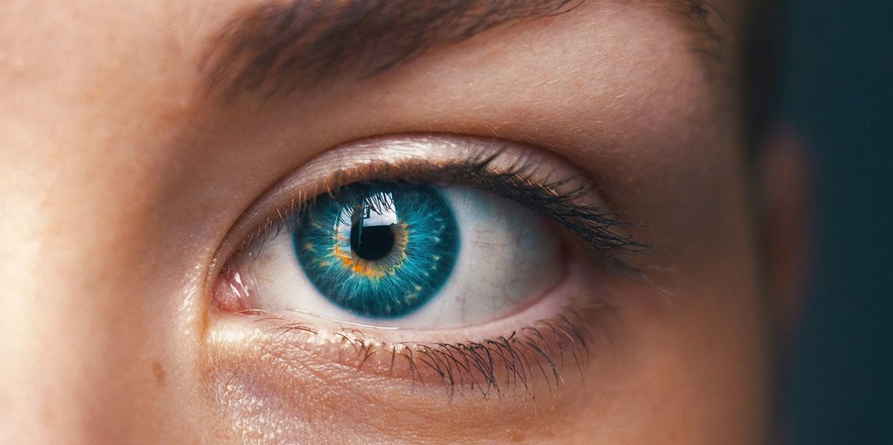 ojo azul