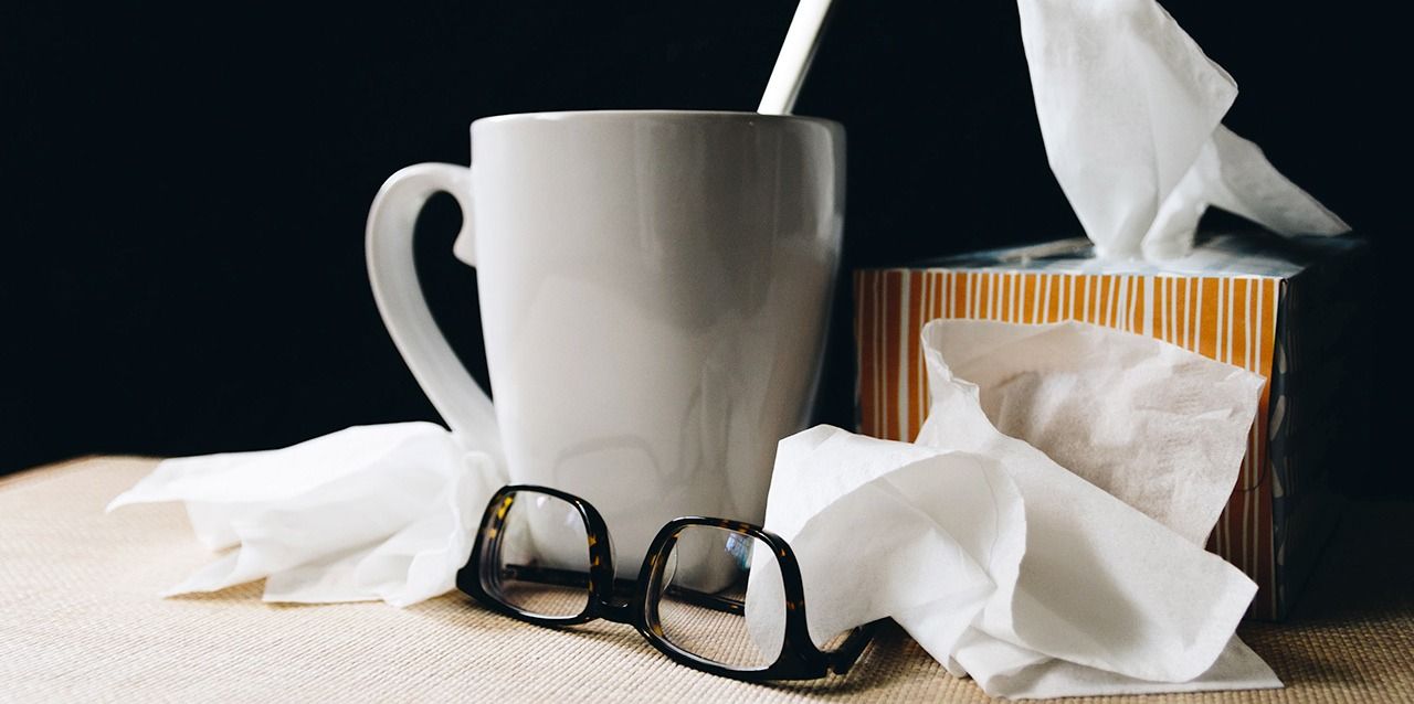 Taza y pañuelos
